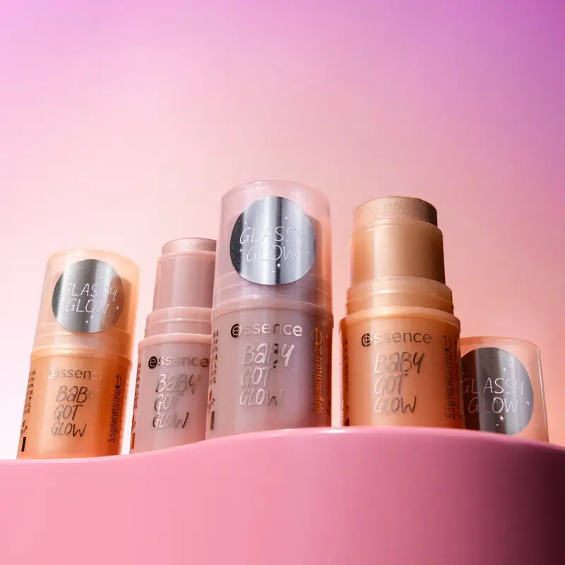 Essence Baby Got Glow Stick Illuminator 20 , 5,5 gr - Image 9