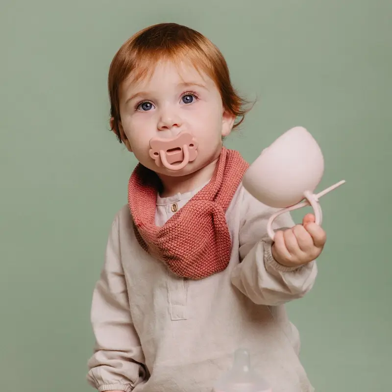 Suavinex Silicone Pacifier Holder With Handle, +0 Months, Rosewater - Image 3
