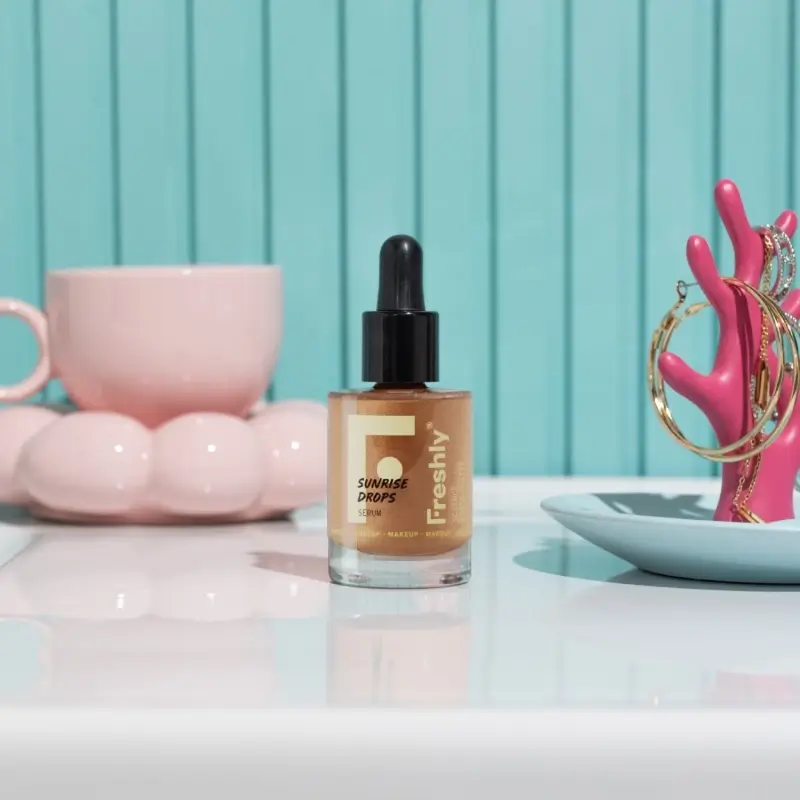 Freshly Sunrise Radiance Bronzing Serum, 30 ml - Image 2